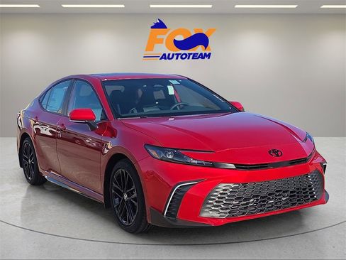 New 2026 Toyota Camry SE image 6