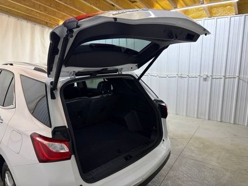 Used 2018 Chevrolet Equinox Premier AWD/4WD image 11