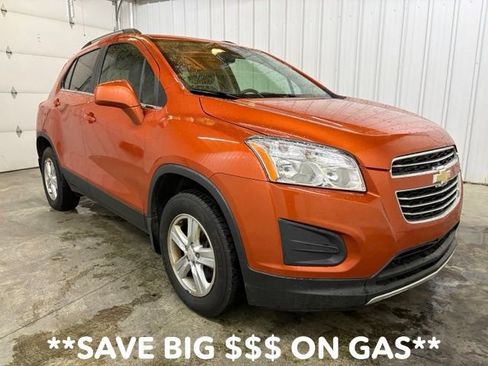 Used 2016 Chevrolet Trax LT w/ LT Sun and Sound Package AWD/4WD image 1