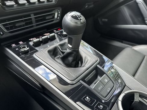 Used 2024 Porsche 911 Carrera 4S image 24