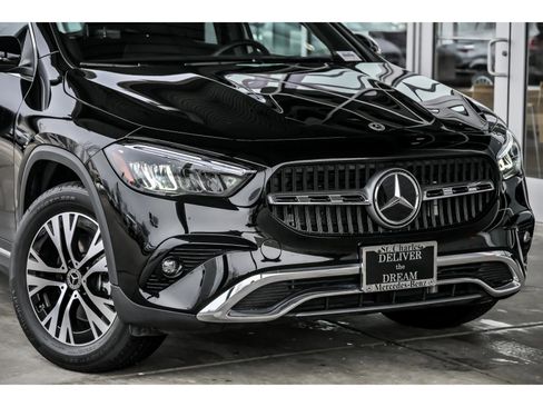 Certified 2026 Mercedes-Benz GLA 250 4MATIC image 2