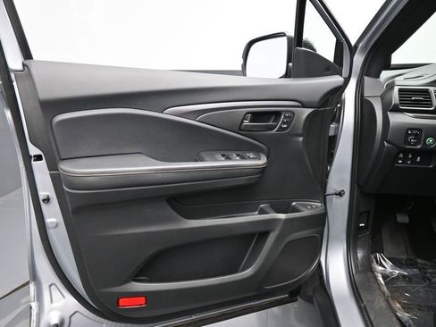 Used 2022 Honda Passport TrailSport image 18