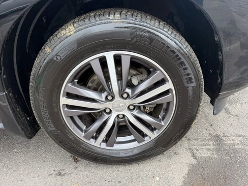 Used 2019 INFINITI QX60 Luxe w/ Essential Package AWD/4WD image 6