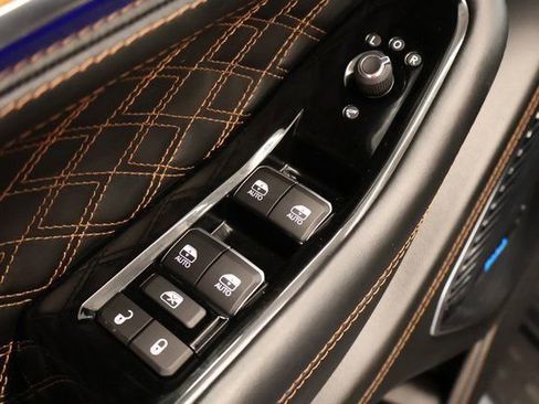 Used 2025 Jeep Grand Cherokee L Summit image 12