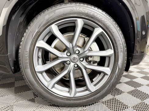 Used 2016 Volvo XC90 T6 Momentum w/ Momentum Plus Package image 25