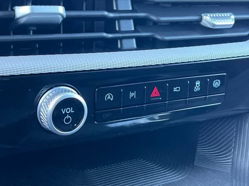 Certified 2025 Ford Explorer Active image 22