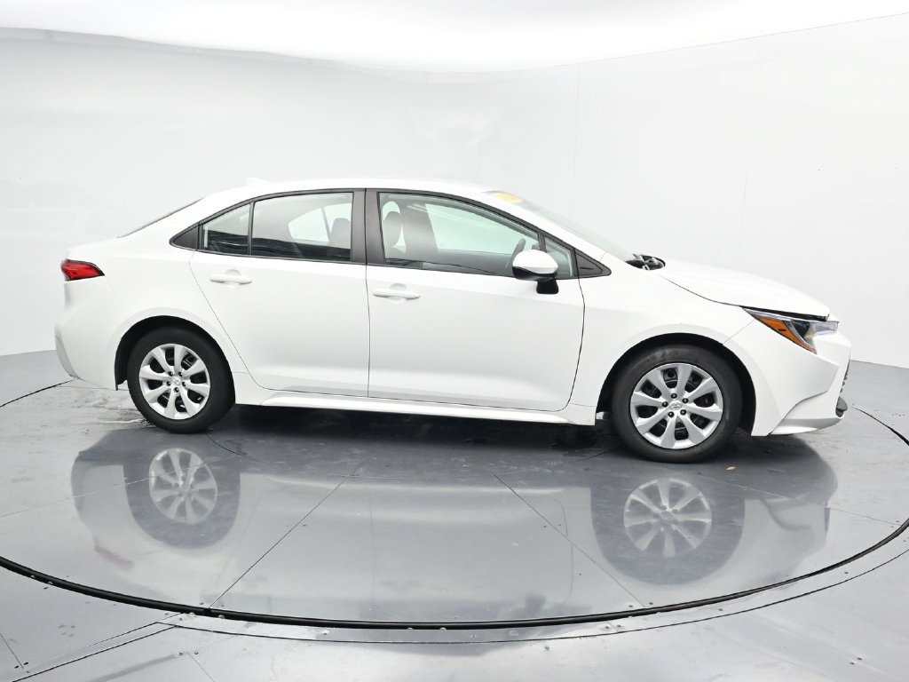 Used 2024 Toyota Corolla LE FWD image 9