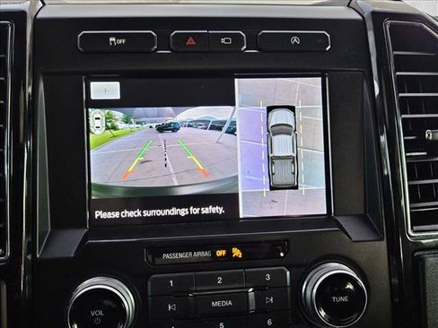 Used 2019 Ford F150 Lariat w/ Equipment Group 502A Luxury AWD/4WD image 12