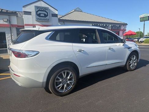 Used 2023 Buick Enclave Premium w/ Experience Buick Package image 17