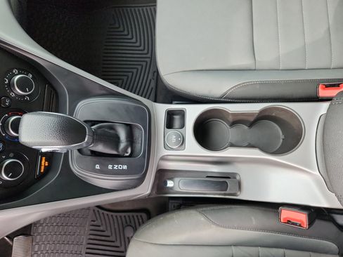 Used 2016 Ford Escape SE image 15