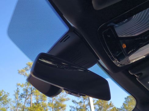 Used 2023 BMW i4 eDrive40 w/ M Sport Package image 27