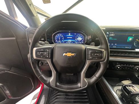 Used 2024 Chevrolet Silverado 1500 LT w/ Z71 Off-Road Package image 13