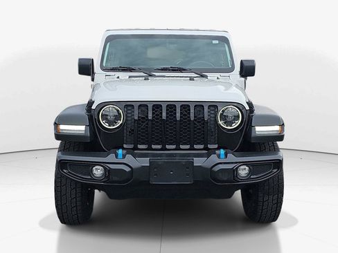 Used 2023 Jeep Wrangler Unlimited w/ Cold Weather Group AWD/4WD image 9