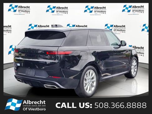 Used 2025 Land Rover Range Rover Sport SE AWD/4WD image 5