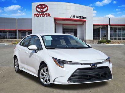 Used 2025 Toyota Corolla LE