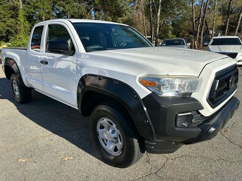 Used 2020 Toyota Tacoma SR5 image 4