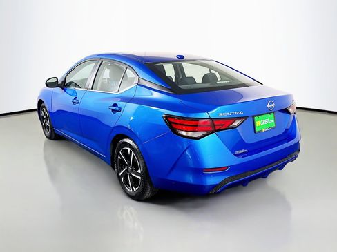 Used 2024 Nissan Sentra SV FWD image 7