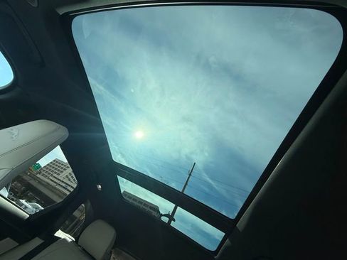 Used 2024 Jaguar F-PACE R-Dynamic S image 24