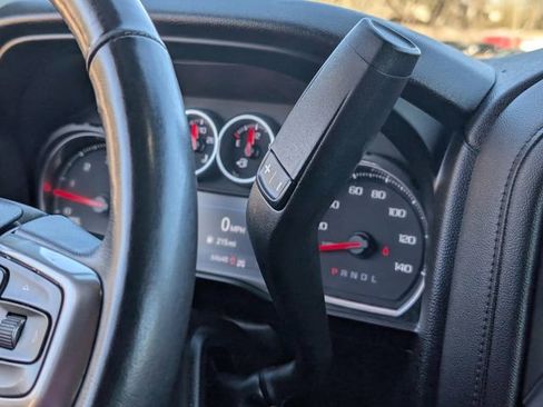 Used 2022 Chevrolet Silverado 2500 LT w/ Convenience Package image 19