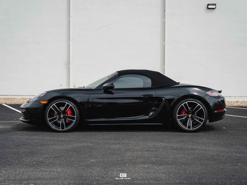 Used 2025 Porsche 718 Boxster S RWD image 4