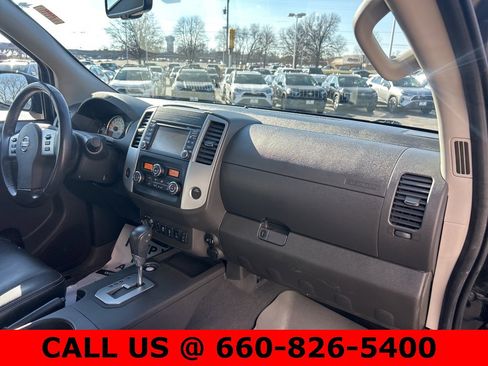 Used 2020 Nissan Frontier PRO-4X w/ Pro-4x Utility Package image 11