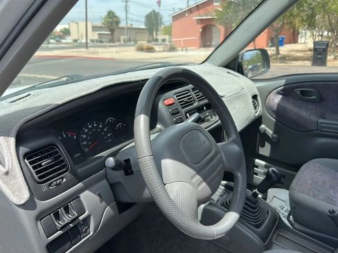 Used 1999 Chevrolet Tracker 2WD Convertible image 34