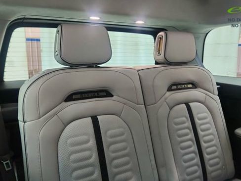 Used 2024 Rivian R1S Adventure AWD/4WD image 29