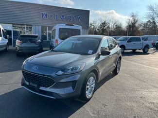 Used 2022 Ford Escape SE video 1