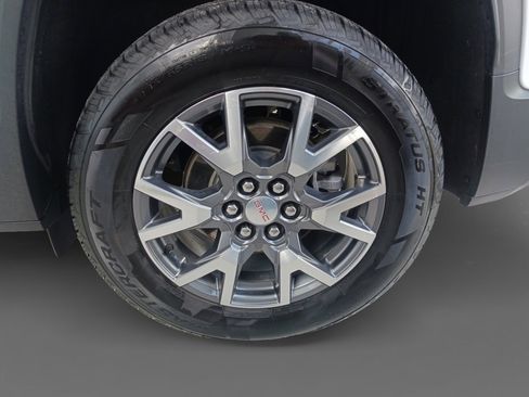 Used 2023 GMC Acadia SLT image 27