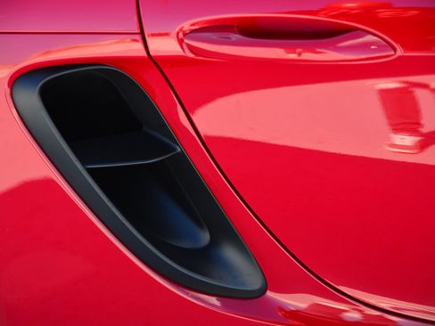 Certified 2025 Porsche 718 Boxster GTS image 18