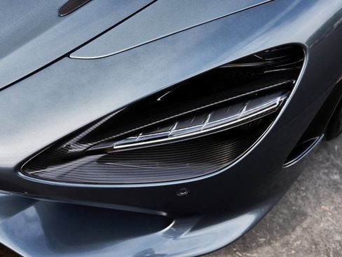 Used 2024 McLaren 750S image 14