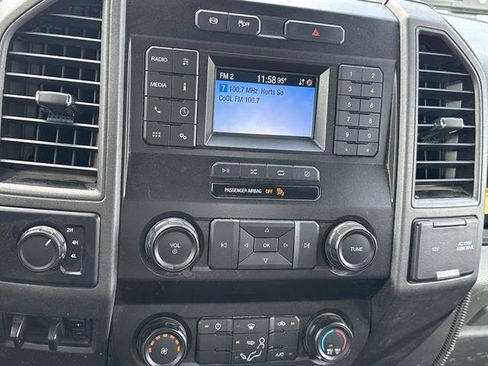 Used 2022 Ford F550 4x4 Regular Cab Super Duty image 21
