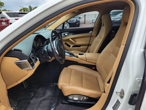 Used 2016 Porsche Panamera Edition RWD image 9