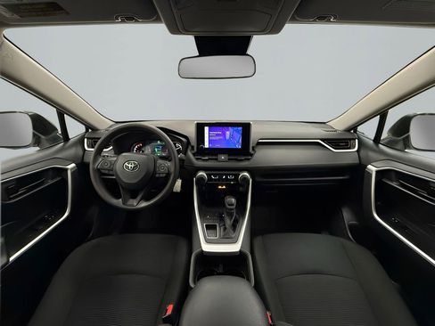 Used 2025 Toyota RAV4 LE image 15