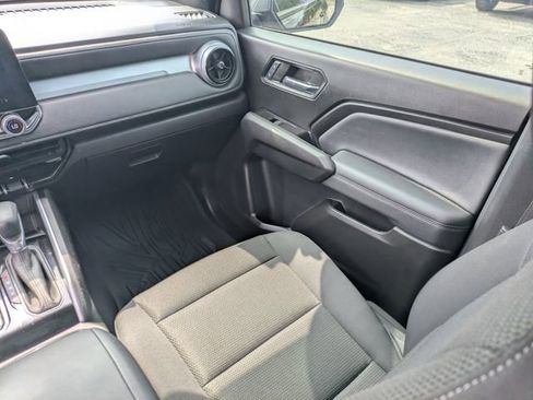 Used 2024 Chevrolet Colorado LT w/ LT Convenience Package II RWD image 16