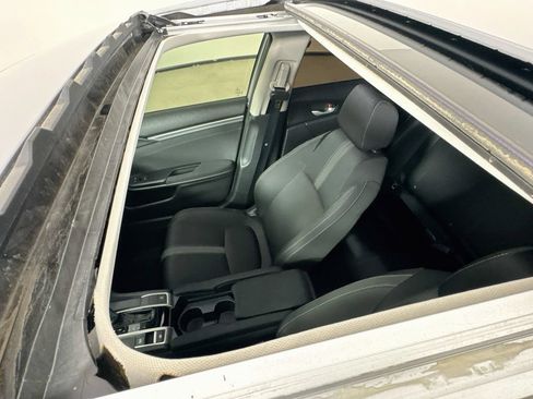 Used 2016 Honda Civic EX image 25