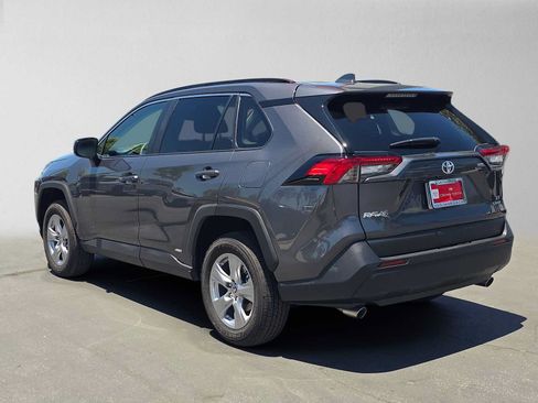 Certified 2025 Toyota RAV4 LE AWD/4WD image 5