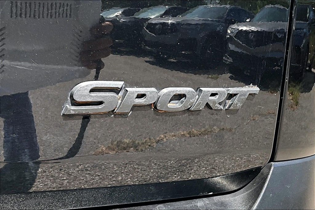 Used 2023 Chevrolet Traverse LT FWD image 43