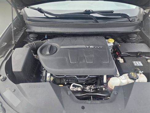 Used 2019 Jeep Cherokee Trailhawk image 38