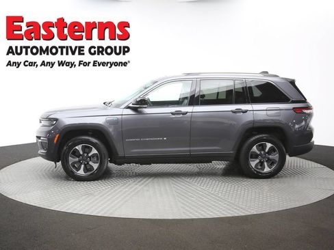 Used 2022 Jeep Grand Cherokee Limited 4xe w/ Luxury Tech Group II AWD/4WD image 64