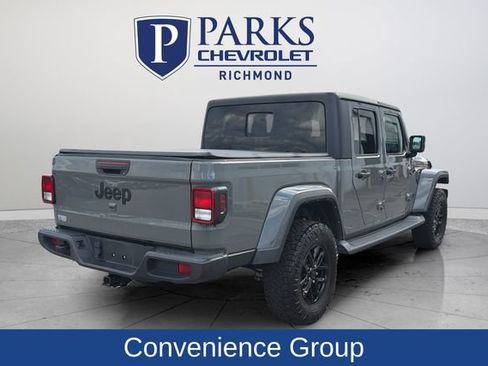 Used 2022 Jeep Gladiator Sport AWD/4WD image 8