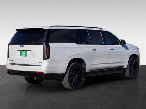 Used 2021 Cadillac Escalade ESV Sport Platinum w/ Heavy-Duty Trailer Package image 6