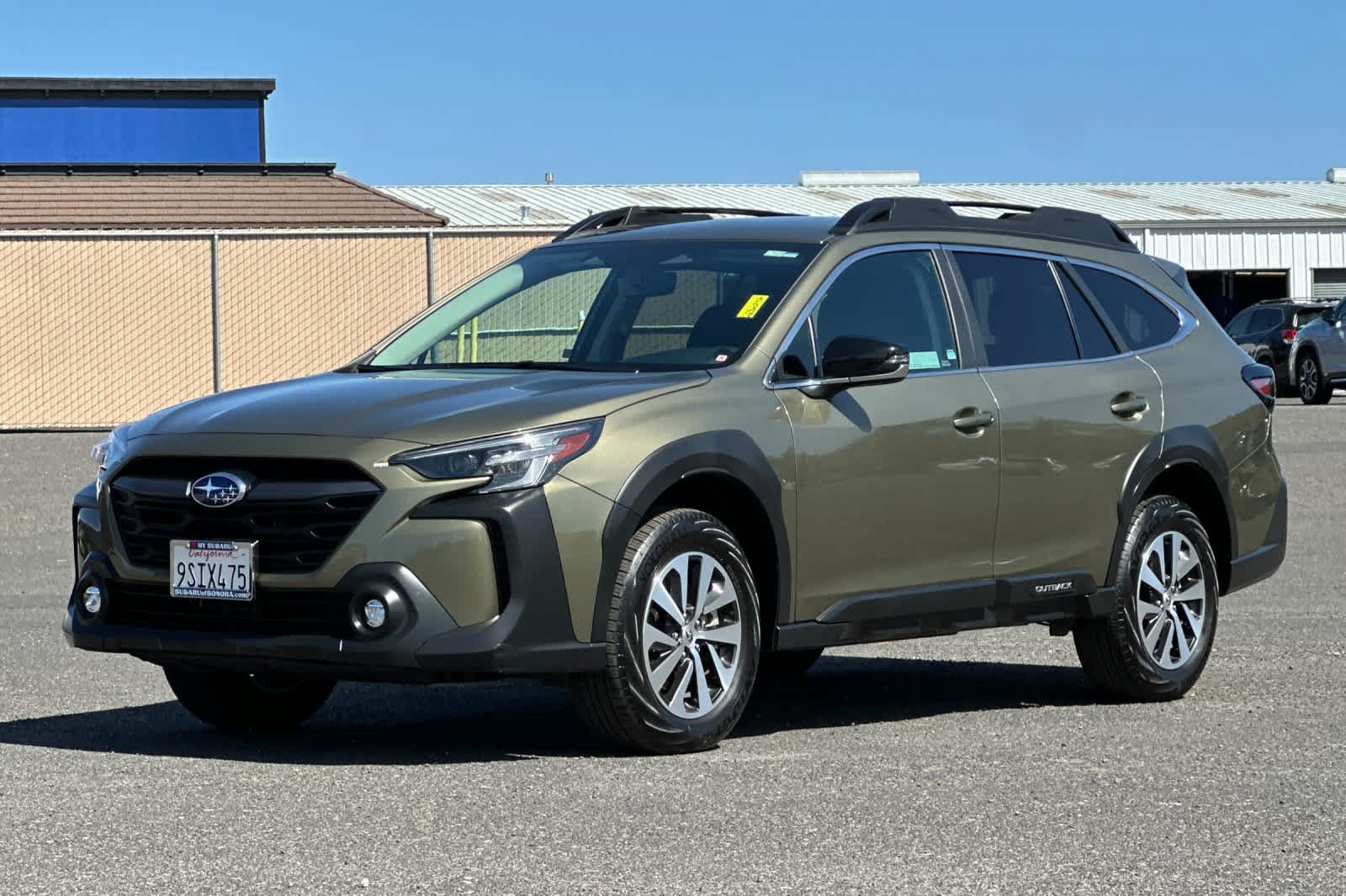 Used 2025 Subaru Outback Premium w/ Popular Package #1 AWD/4WD image 7