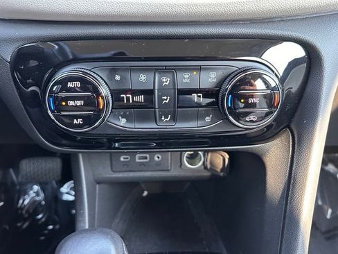 Certified 2023 Buick Encore GX Select image 30