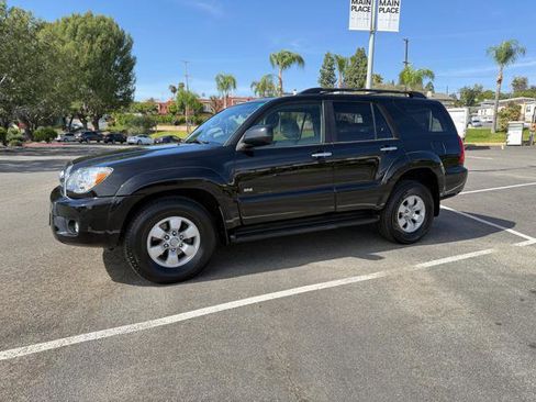 Used 2007 Toyota 4Runner SR5 image 2