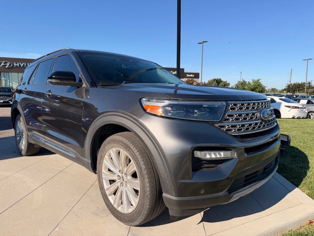 Used 2020 Ford Explorer Limited w/ Class III Trailer Tow Package AWD/4WD image 11