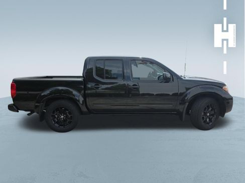 Used 2020 Nissan Frontier SV w/ Midnight Edition Floor Mats image 3