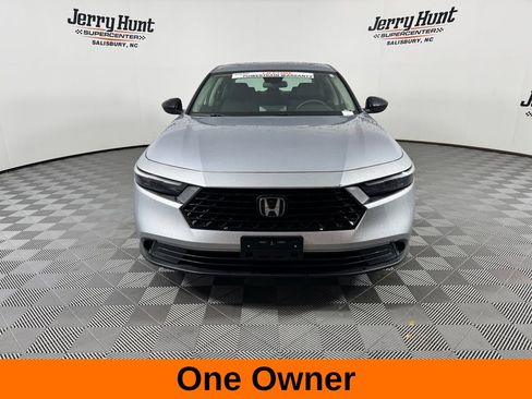 Used 2025 Honda Accord SE image 5