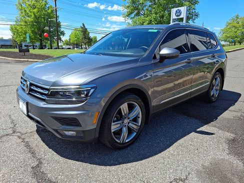 Used 2019 Volkswagen Tiguan SEL Premium AWD/4WD image 3