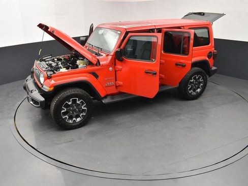 Used 2024 Jeep Wrangler Sahara w/ Dual Top Group image 27